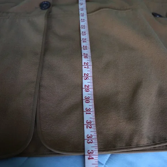 Joan Rivers Cape - Picture 9 of 12